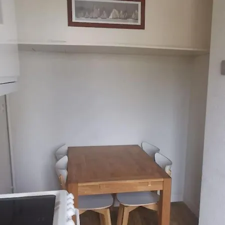 A 50 M De La Plage Apartment